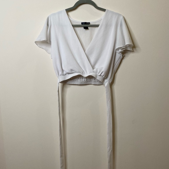 AQUA cropped white blouse with tie - Picture 1 of 3